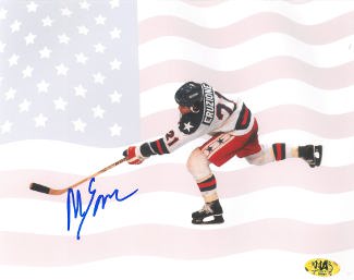 Mike Eruzione signed 1980 Team USA Olympic Hockey 16X20 Photo w/ Flag- Game Winning Goal Miracle on Ice vs Soviet Union