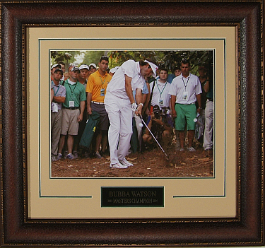 Bubba Watson 2012 Masters at Augusta 11X14 Pinestraw Photo - Premium Leather Framing & V-Groove Matting