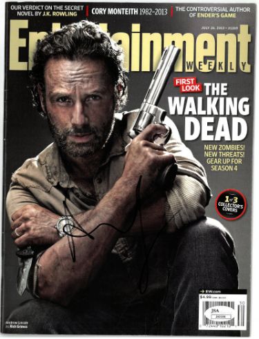 Andrew Lincoln signed 2013 Entertainment Weekly The Walking Dead Rick Grimes Full Magazine- JSA #J80086 (No Label)