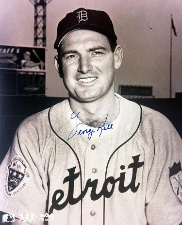 George Kell signed Detroit Tigers MLB Licensed 8x10 Photo imperfect- COA/Show Ticket