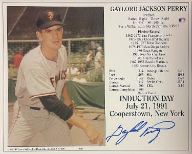 Gaylord Perry signed San Francisco Giants MLB Licensed Hall of Fame Induction Day 8x10 Photo/Card- COA