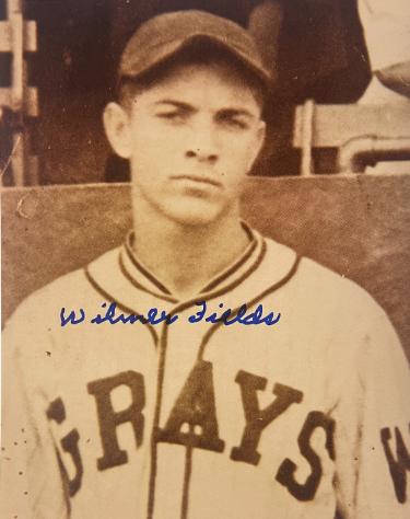 Wilmer Fields signed Homestead Grays 8x10 Photo imperfect- COA/CSA Show Ticket/Photo