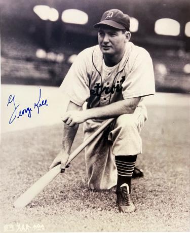 George Kell signed Detroit Tigers Vintage B&W MLB Licensed 8x10 Photo imperfect- COA/Show Ticket
