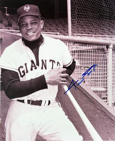 Willie Mays signed New York Giants Vintage 8x10 Photo- Ken Goldin, The Score Board, Inc COA (HOF)