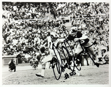 Chris Hanburger signed Washington B&W 8x10 Photo #55- COA (HOF/9X Pro Bowl)