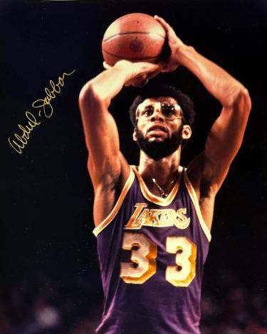 Kareem Abdul-Jabbar signed Los Angeles Lakers 8x10 Photo- Tuff Stuff COA (HOF)