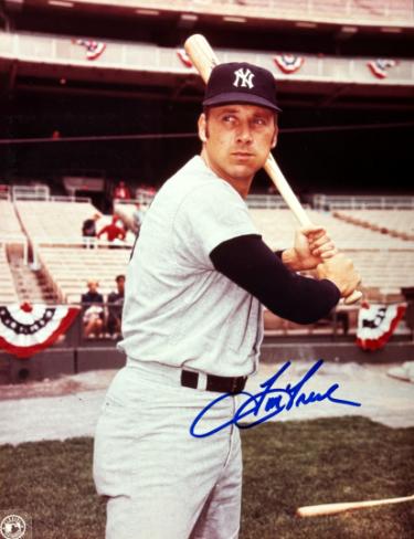 Tom Tresh signed New York Yankees MLB Licensed 8x10 Photo minor dings- COA (62 AL ROY)