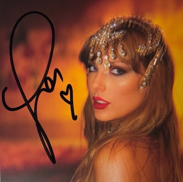 Taylor Swift 2025 The Life of a Showgirl CD Signed 4.75 Inch X 4.75 Inch Photo Art Card #1 w/ Heart- Beckett Review