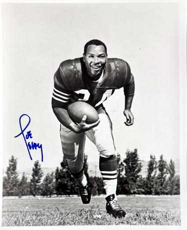 Joe Perry signed San Francisco 49ers Vintage B&W 8x10 Photo minor dings- NFL Alumni, Inc. LOA (HOF)