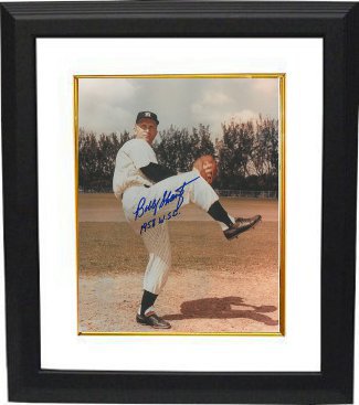 Bobby Shantz signed New York Yankees 8x10 Photo Custom Framing w/ 1958 WSC (World Series Champs)