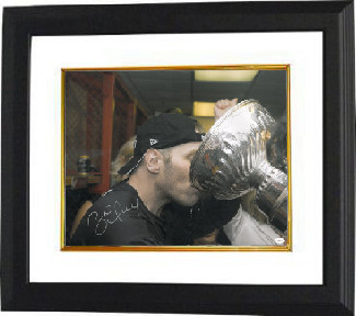 Brett Hull signed Detroit Red Wings Stanley Cup 16x20 Photo Custom Framing - JSA Hologram