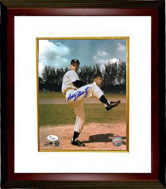 Bobby Shantz signed New York Yankees 8x10 Photo Custom Framing - JSA Hologram