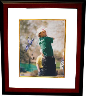 Bernhard Langer signed PGA Golf 8x10 Photo Custom Framing - Mounted Memories Hologram