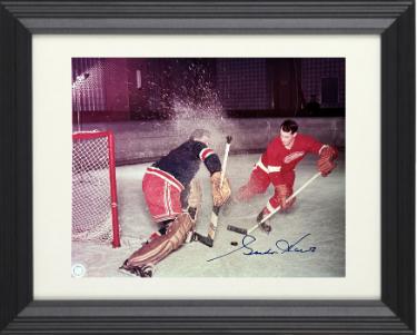 Gordie Howe signed Detroit Red Wings NHL Licensed 8x10 Photo minor dings Custom Framing- Ken Goldin, The Score Board, Inc COA