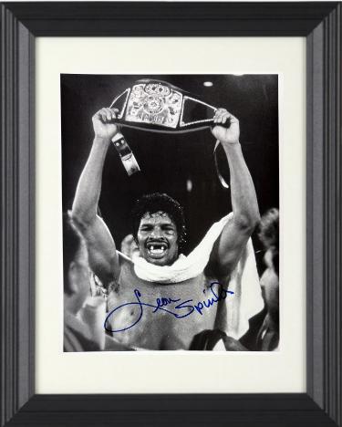 Leon Spinks signed Boxing B&W 8x10 Photo minor dings Custom Framing- COA/CSA Show Ticket